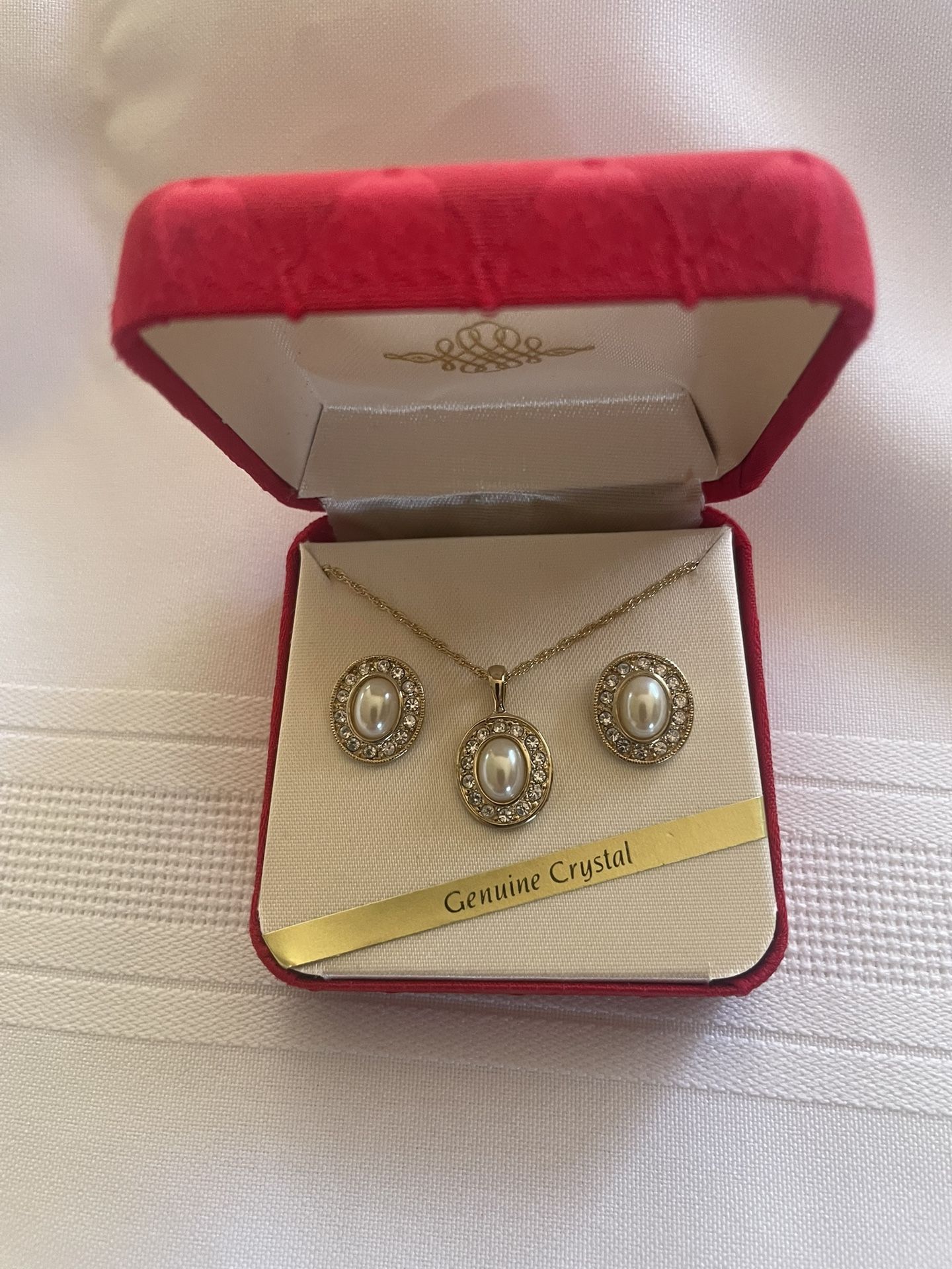 Genuine Crystal Pearl Necklace & Earrings