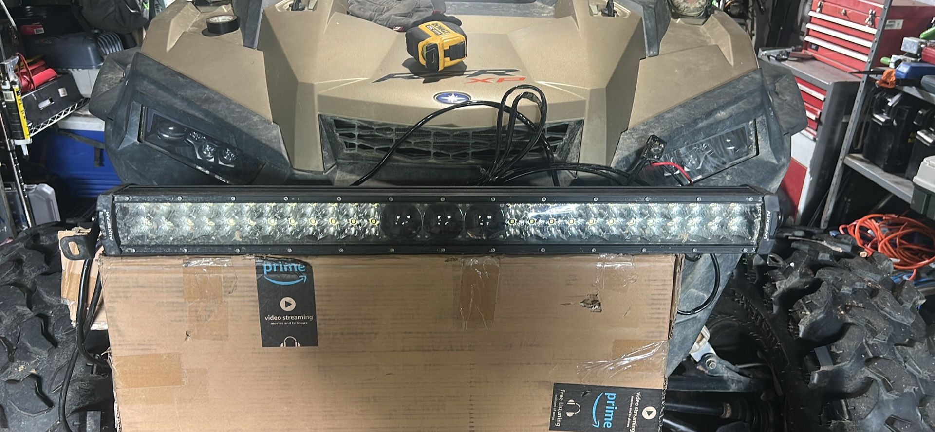 Auxbeam 32 Inch light bar