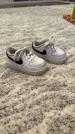 Toddler Nike Air Force 1 - Size 5C