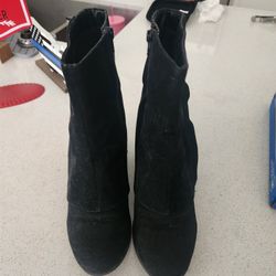 Women's Boots Different Sizes
