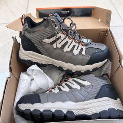 Sketchers Work Boots w/Memory Foam - M 8