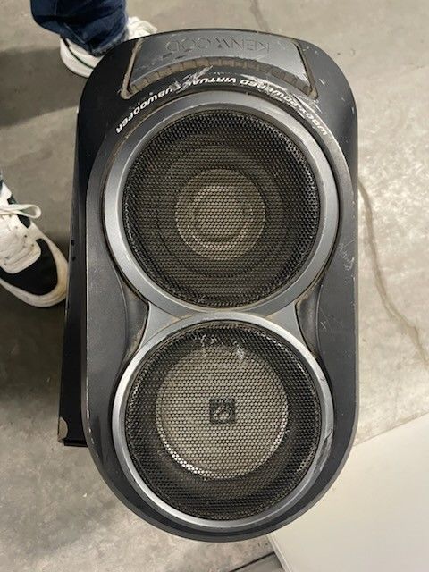 Kenwood Powerd Enclosed Subwoofer