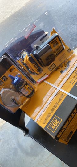 DEWALT CIRCULAR SAW 61 2 DCS 391B 20V LITHIUM ION BATTERY CHARGER