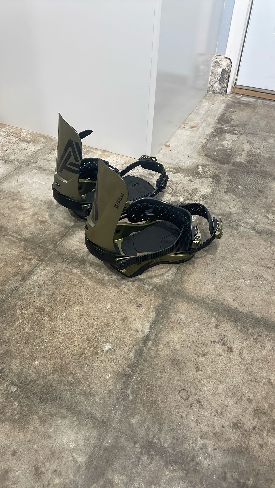 Union Atlas Snowboard Binding Size M