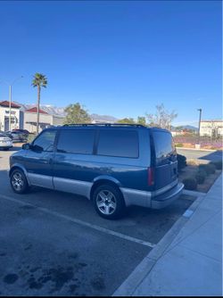 2000 Chevrolet Astro Van