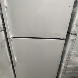 Selling Refrigerator Whirlpool 