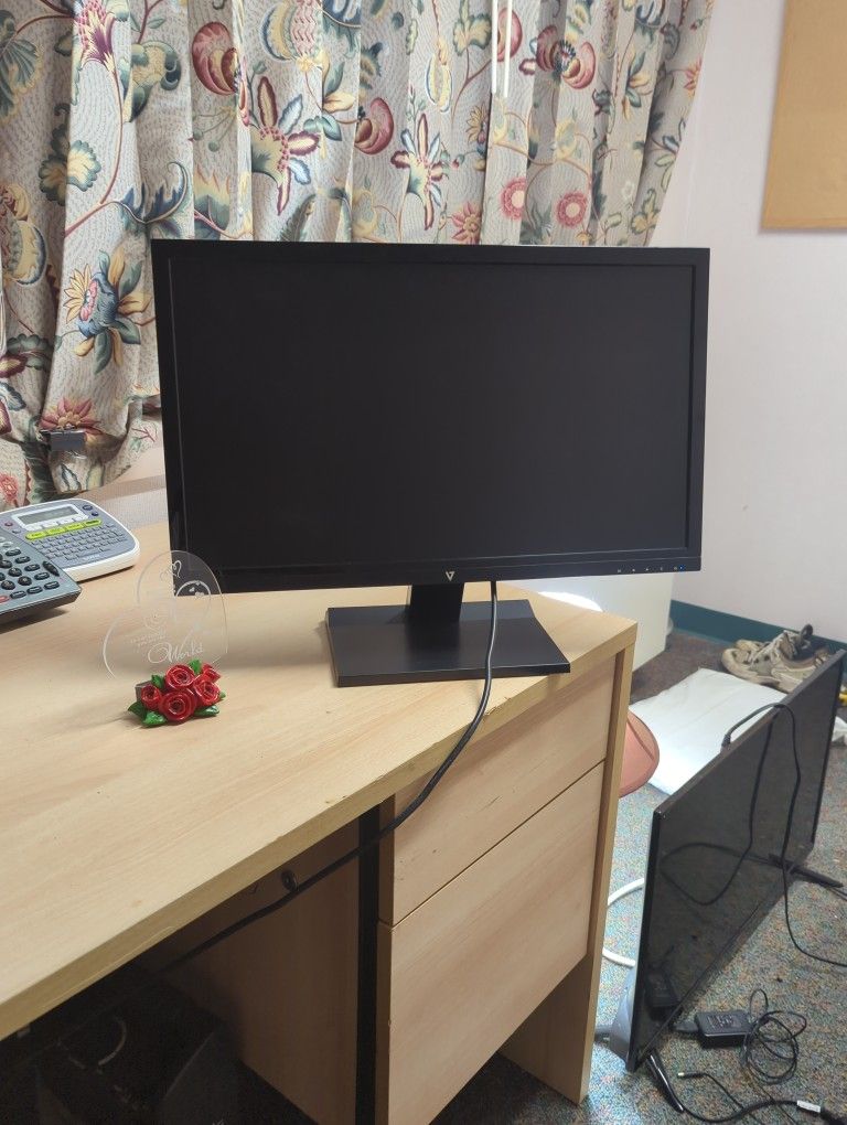 Computer Monitor For Sale