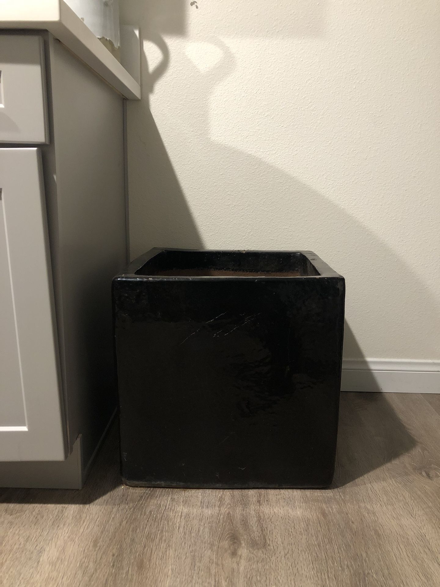 Black Ceramic Pot 🍃 (18” L x 18” W x 18”H) & More…