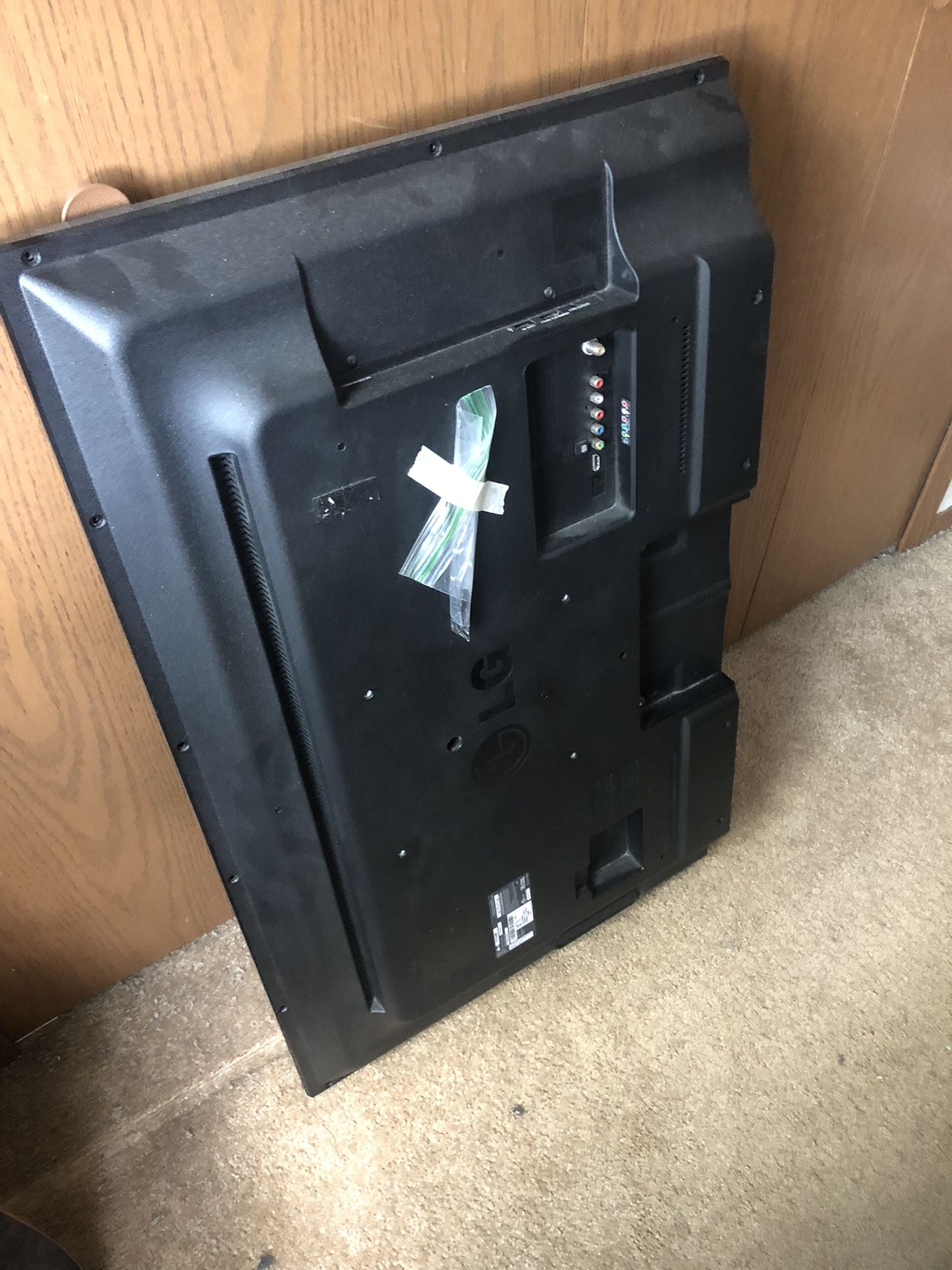 LG 42” HD Tv