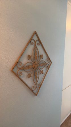 Diamond Shape Metal Wall Art Decor