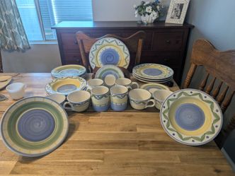 Vintage discontinued Williams Sonoma Dinnerware Made in Italy 4 place settings