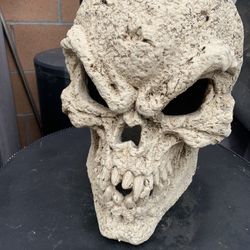 #skull #ceramic #resin #head #large #halloween #prop #play