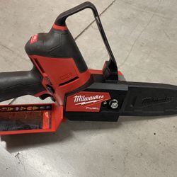 Milwaukee FUEL 6in. M12V Hacksaw