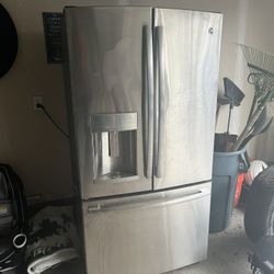 GE Stainless Steel Refrigerator 