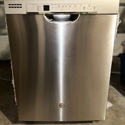 Used GE 24” Built-In Dishwasher PDF820SSJ2SS