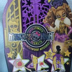 Monster High Doll Crawdeen Wolf Skulltimate Secrets Hountlywood Mysteries 