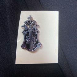 Black and butler pin