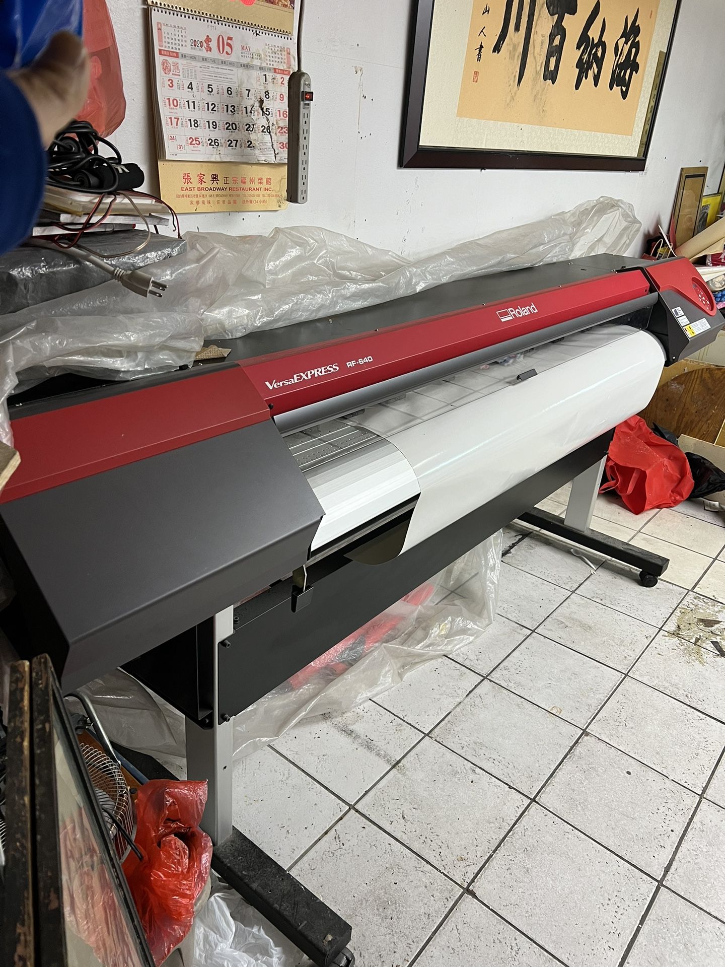 Roland VersaEXPRESS RF-640 8-Color Large-Format Inkjet Printer