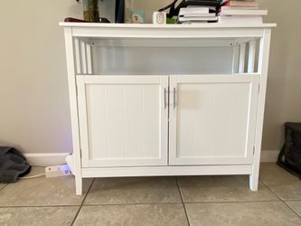 White organizer
