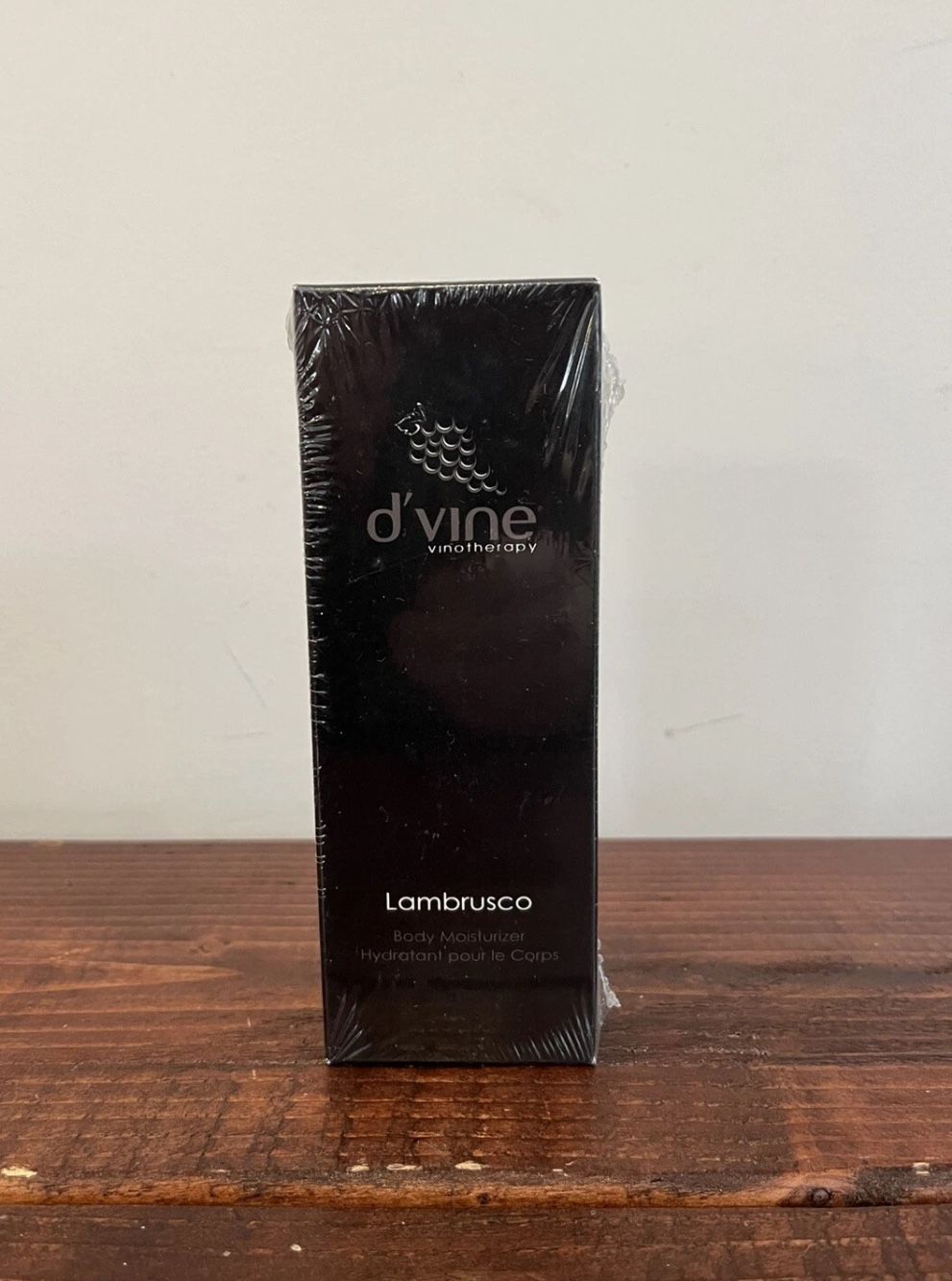 DVine Vinotherapy Lambrusco Moisturizer Lotion Formula New Rare Men Body