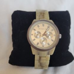 Michael Kors Women MK-5641 Cream Tortoise Band Calendar Quartz Watch