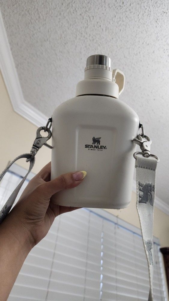 Stanley Water Crossbody