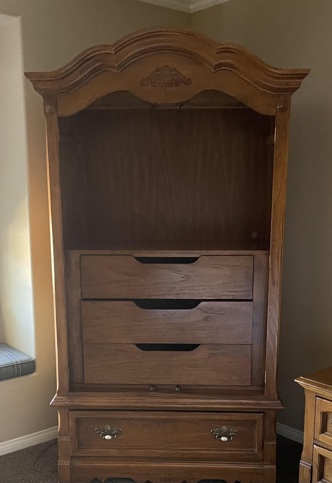 Thomasville Armoir- Free - Ready For Pick Up