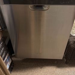 Whirlpool Dishwasher