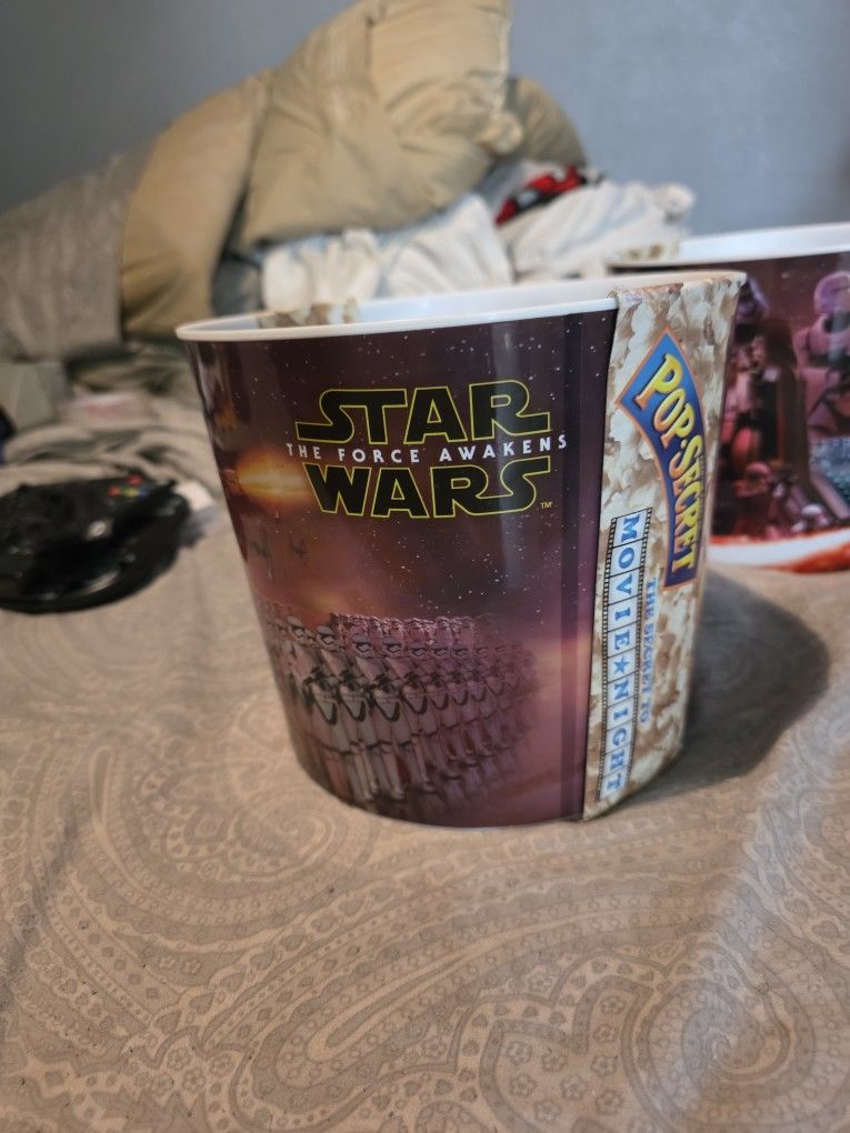 Star Wars: The Force Awakens popcorn bucket