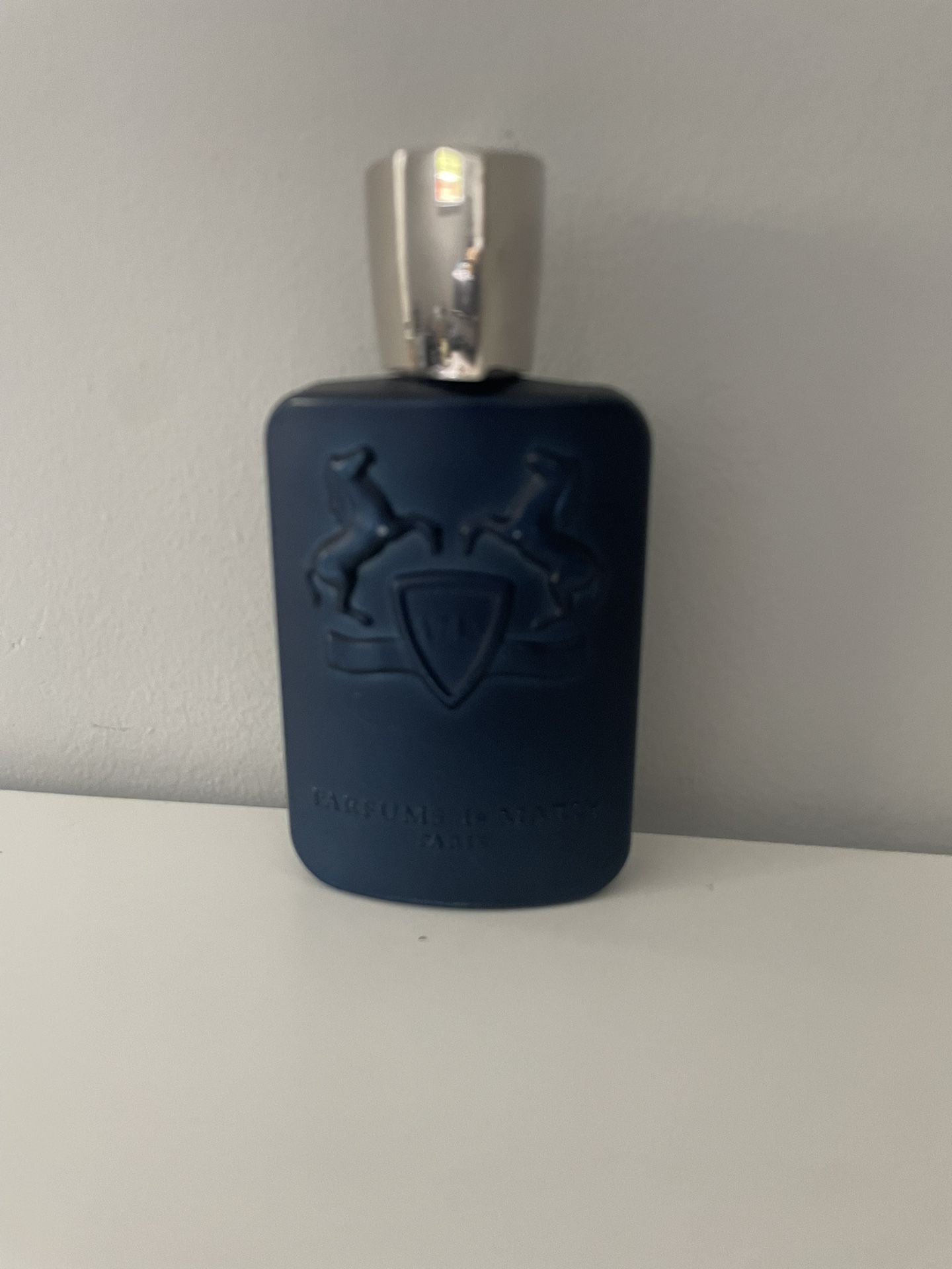 parfusm de marely Layton