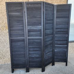 4 panels wood room divider (64"W×67"H).
