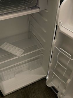 Mini fridge