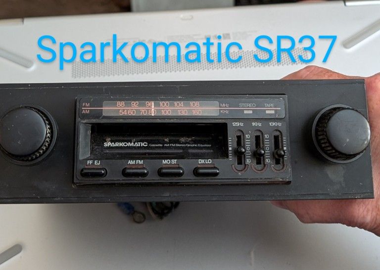 Sparkomatic SR37 AM/FM Cassette Stereo Radio W Built In Equalizer-RARE