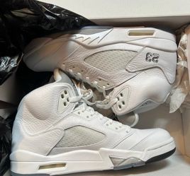Size 10 100$ Air Jordan 5 White Silver Sneakers