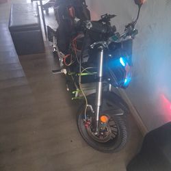 Z6 Electric 2000w Scooter/motorbike 