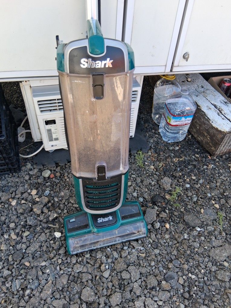 shark vacuum cleaner. $20
