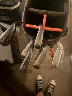 Set of Golf Irons with Bag