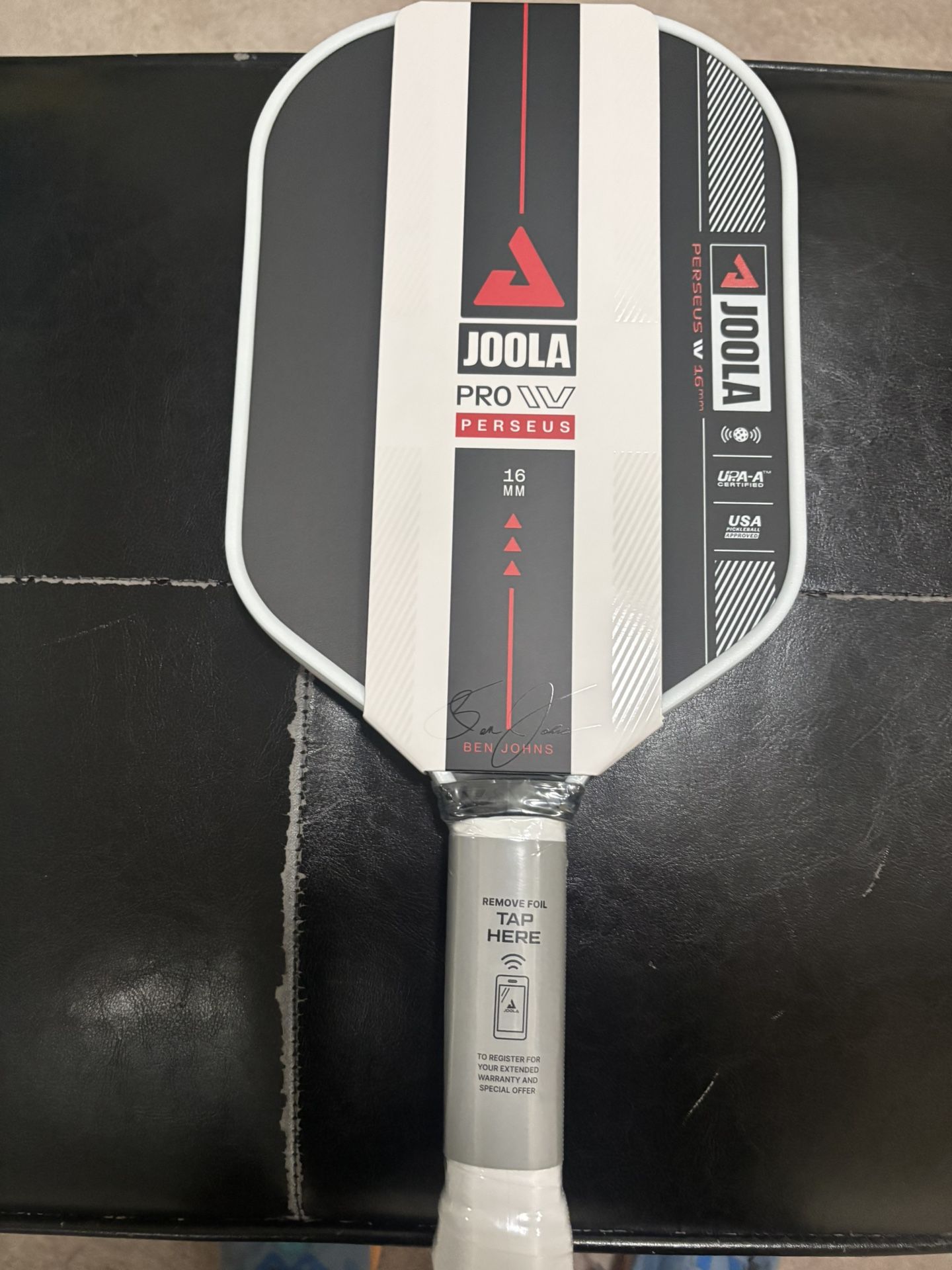 Joola pickleball paddle