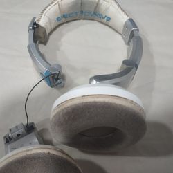 Headphones (broken)
