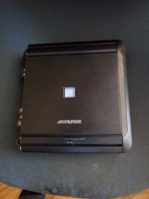 Amplifier ALPINE