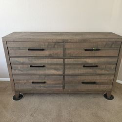Dresser And Bed Fram And Head Board