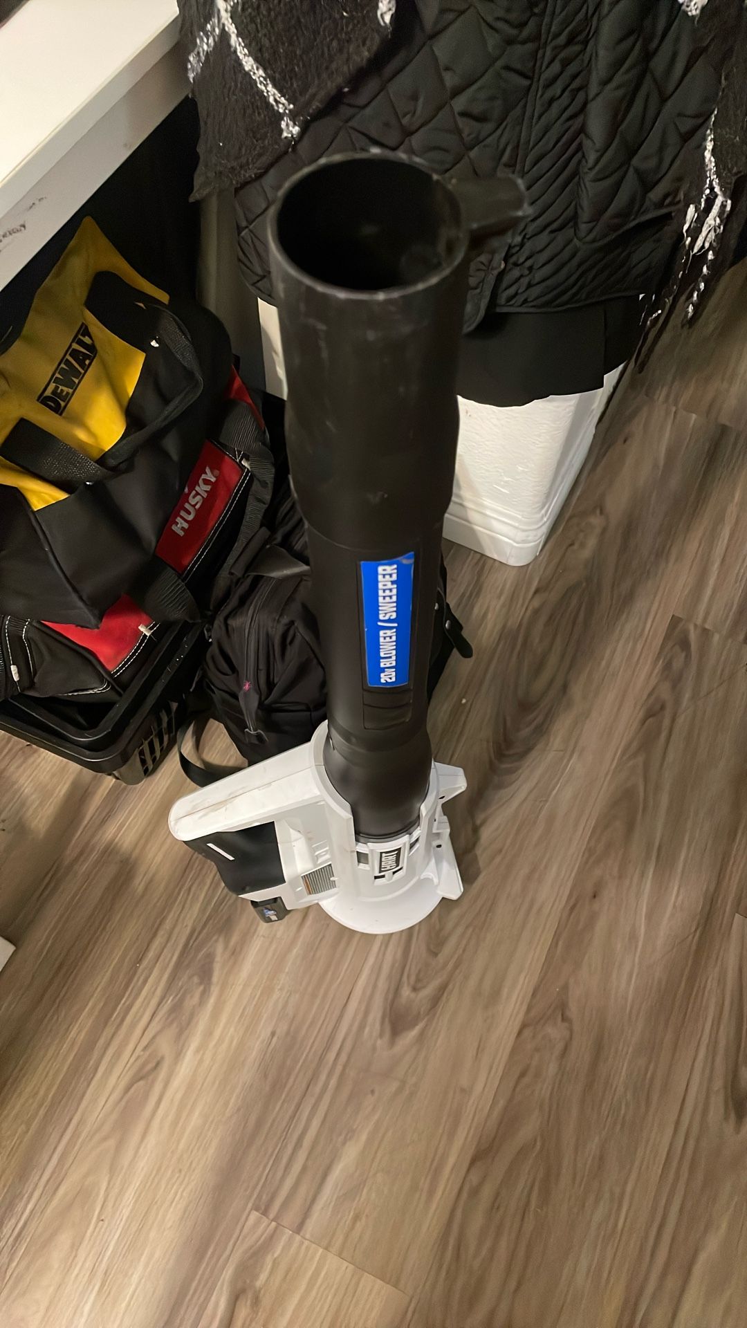 20v Blower/sweeper