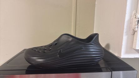 Brand new still in the box so Nike slides