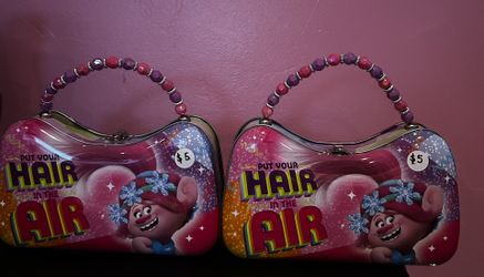 BRAND NEW TROLLS TIN PURSE