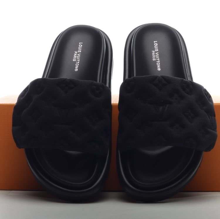 Sandals Louis Vuitton