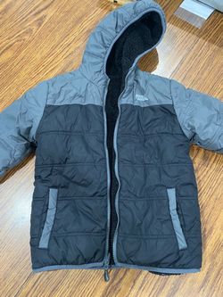 Set of 5 sweaters size Small/6