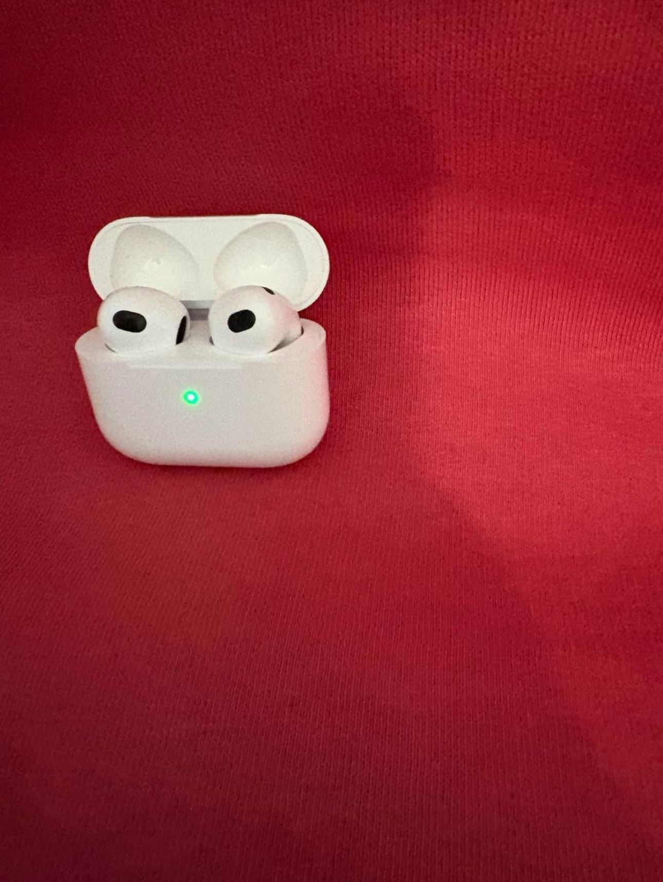 AirPods Gen 3
