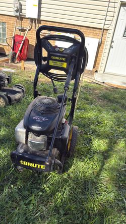 Brute 2600 PSI Gas Pressure Washer Honda GCV160