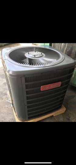 2.5 ton Goodman heat pump a/c