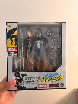 MAFEX No.147 Spider-Man Black Costume 1:12 Action Figure 6" w/ Accessories